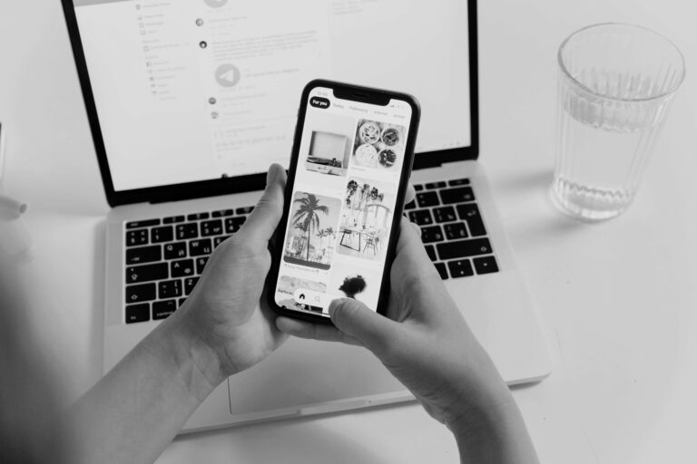 Before You Hire a Social Media Manager – Read This